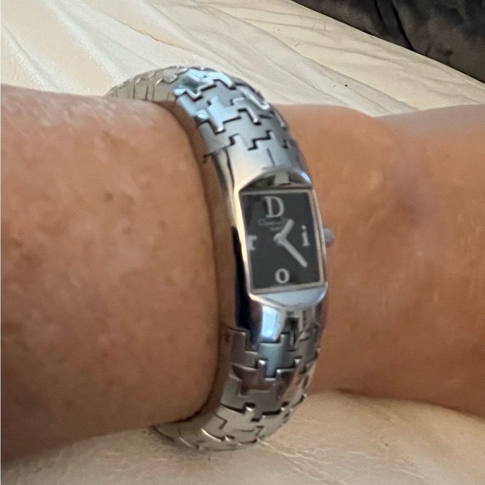 EUC Dior Silver Stainless Steel Women's hounds-tooth Link Bracelet Watch - Picture 4 of 16